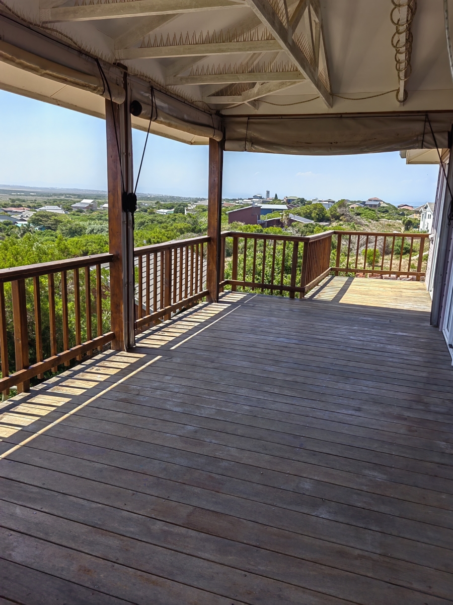 3 Bedroom Property for Sale in Paradise Beach Eastern Cape